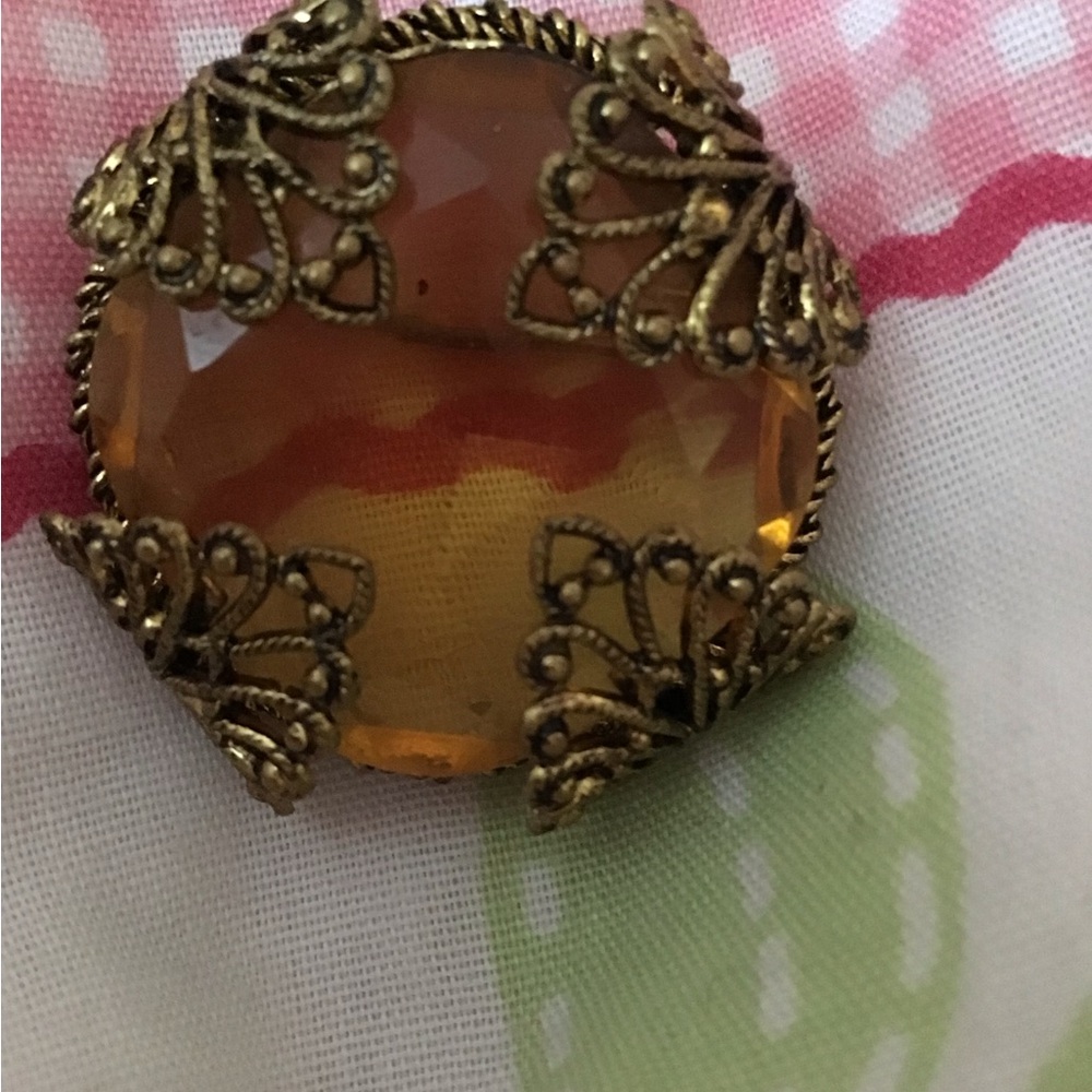 Vintage amber and gold brooch